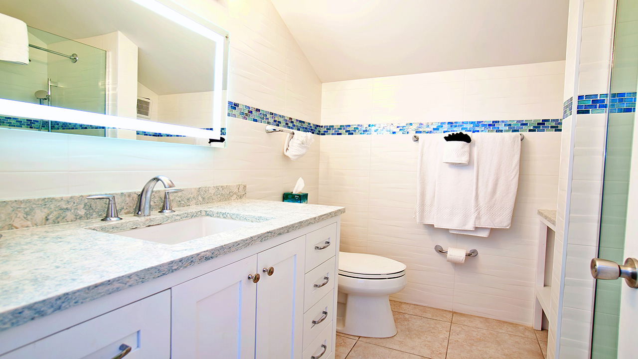 Seven Mile Beach Villas - villa 69 master bathroom