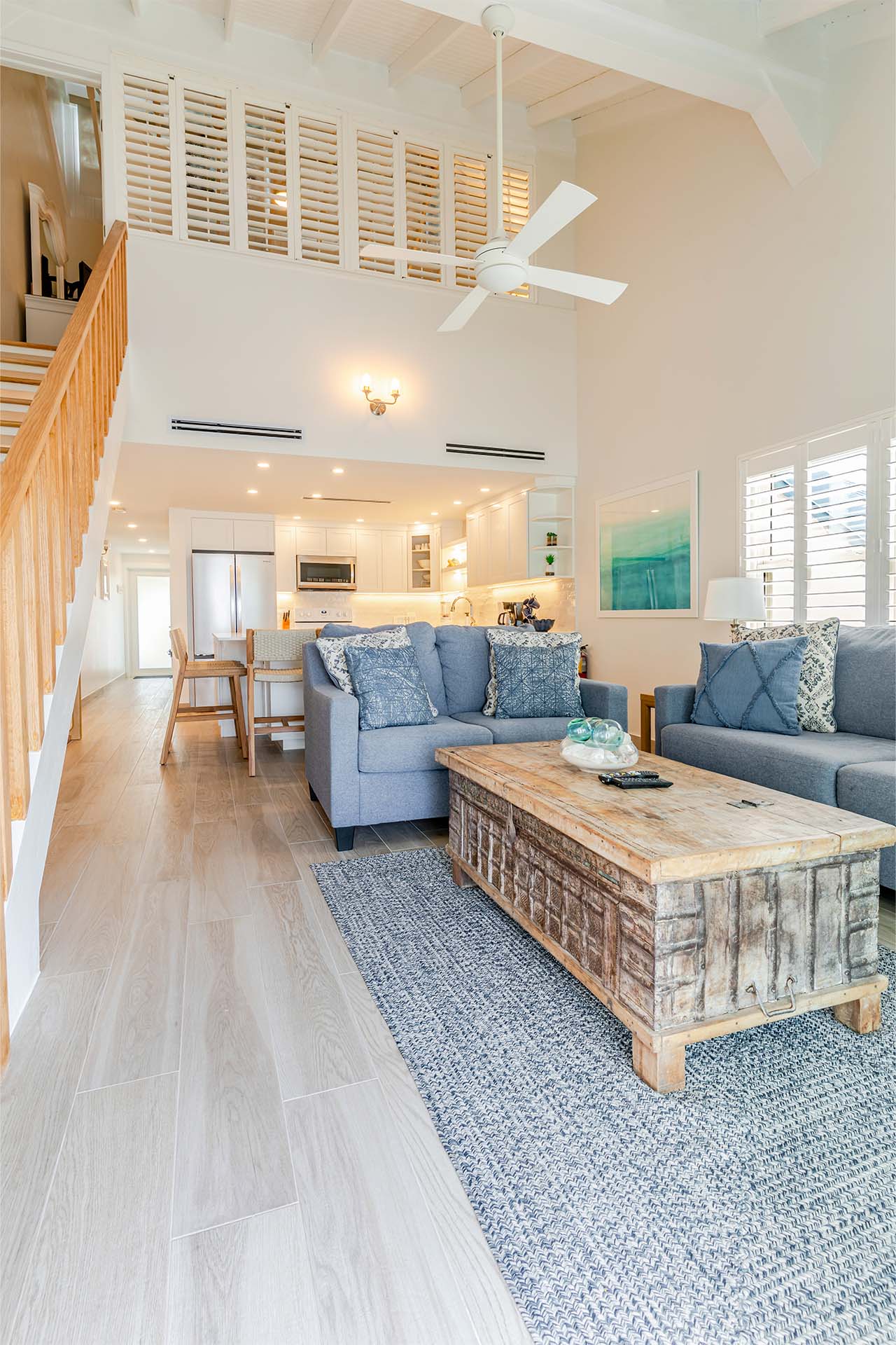 VOG – Unit 42 – 04 – Living Room