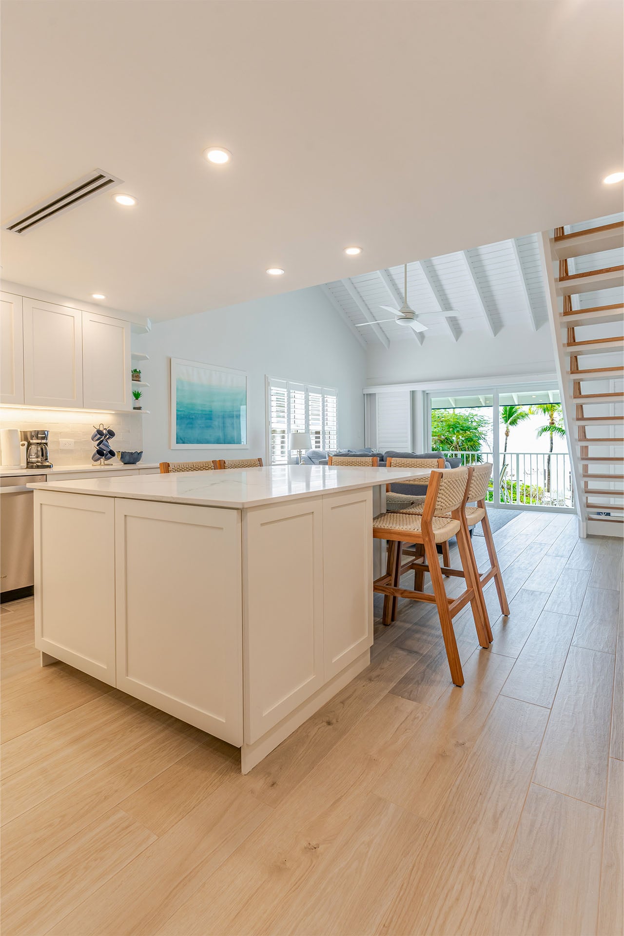 VOG – Unit 42 – 11 – Kitchen