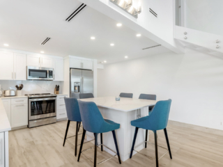 Dining Area in VOG unit 19, Seven Mile Beach Vacation Rental
