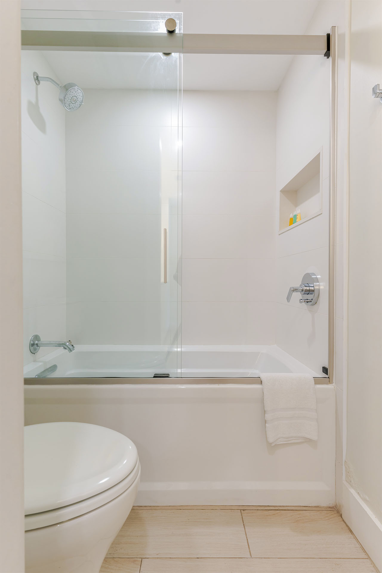 VOG – Unit 33 – 21 – Second Bath