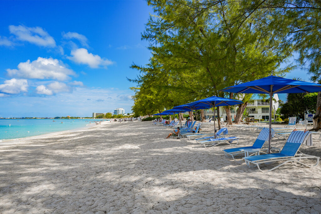 VOG - Amenities - Beach Loungers - 2 - Seven Mile Beach Vacation Rentals, Villas of the Galleon